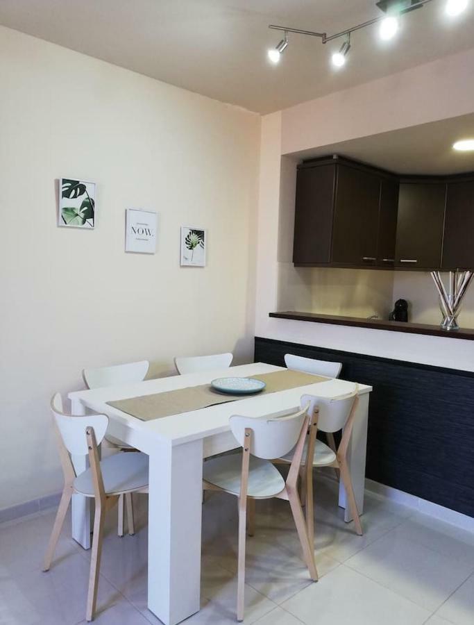 Apartament Residencial Delta Garden'S Sant Jaume d'Enveja Zewnętrze zdjęcie